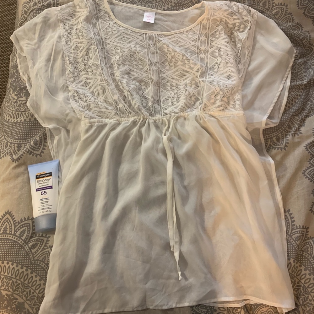 Plus sized swimsuit coverup